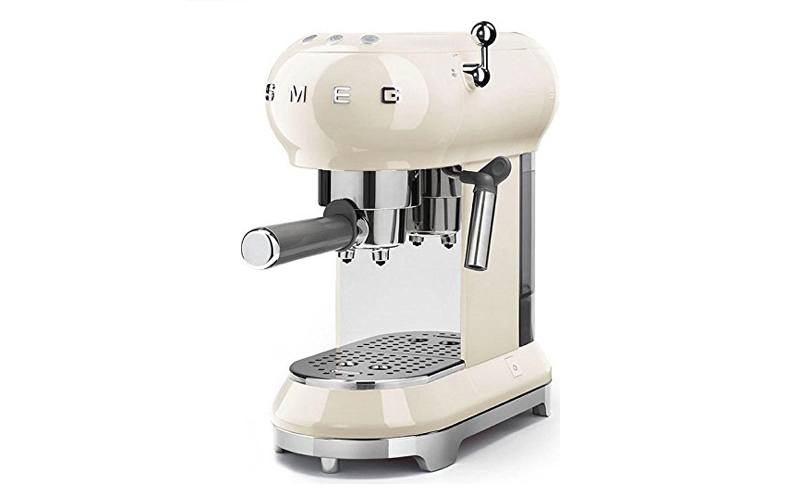 Smeg Espresso Coffee M​​achine ECF01CRUS
